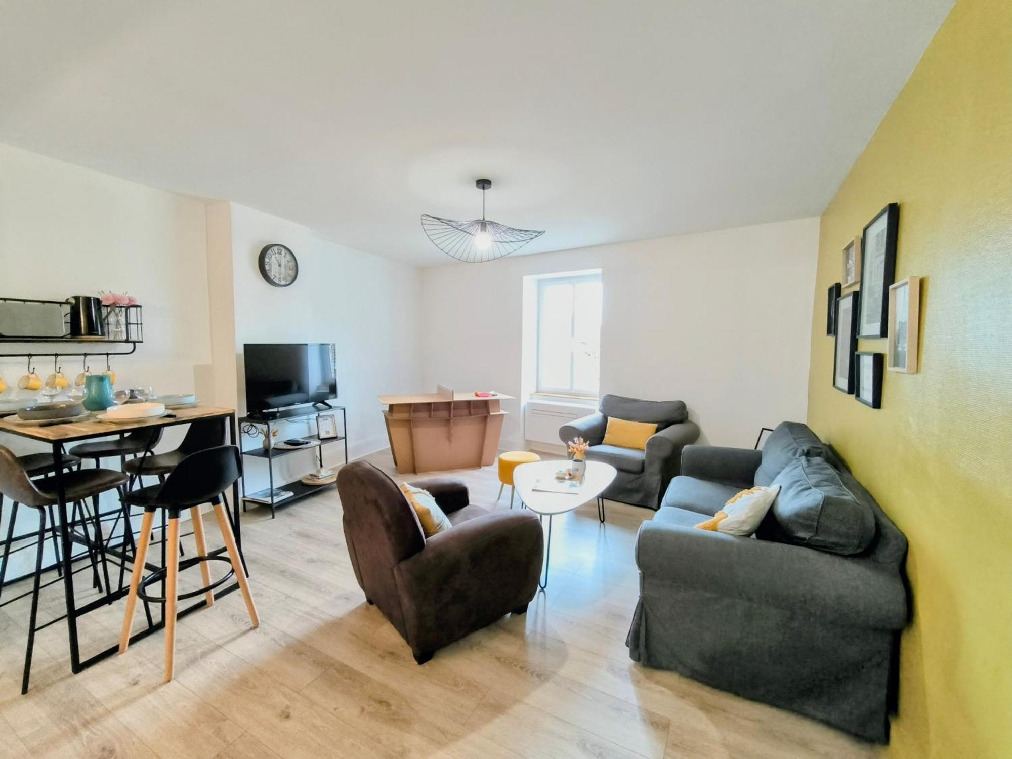 Apartamento Chez Lulu - 5 Lits- Proche Cnpe - Gare Ambérieu-en-Bugey Exterior foto